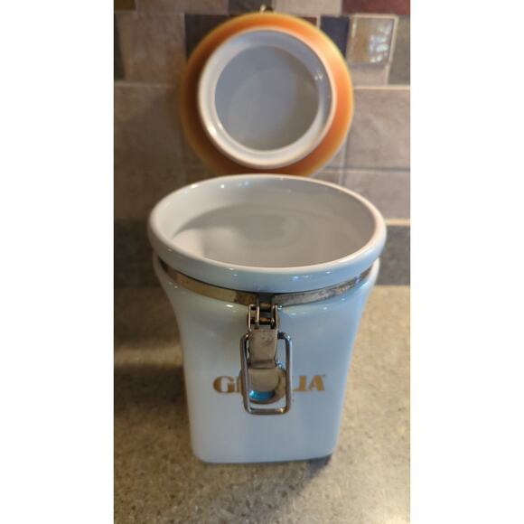 Gevalia Kaffe White & Gold Coffee Tea Ceramic Canister Airtight Hinge Lock 7.5" - Picture 8 of 9